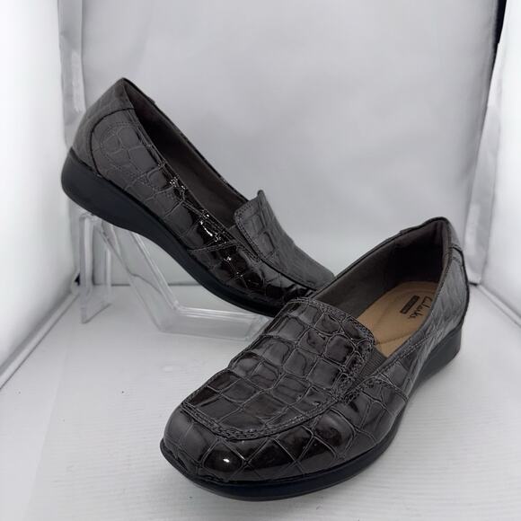 Clarks Collection Women's‎ Sz 6M Gael Angora Brown Patent Croc Embossed Comfort - Picture 1 of 11